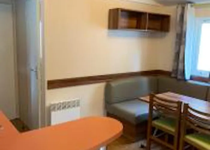 Propriete De 2 Avec Piscine Partagee Jardin Amenage Et Wifi A En Aubrac *